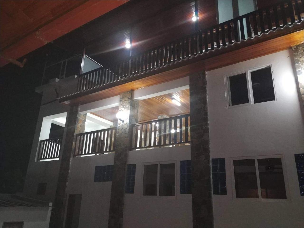 Domus Guesthouse Santana المظهر الخارجي الصورة