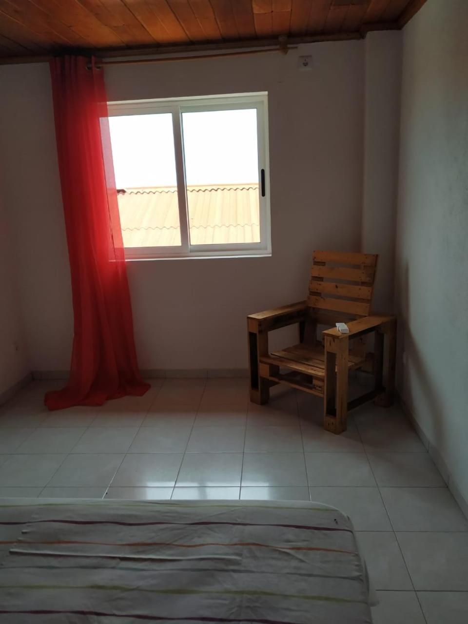 Domus Guesthouse Santana المظهر الخارجي الصورة