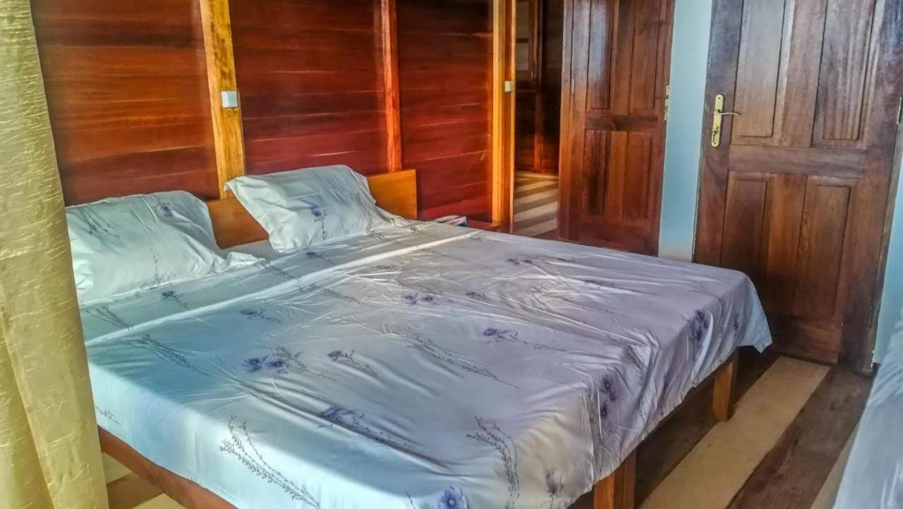 Domus Guesthouse Santana المظهر الخارجي الصورة